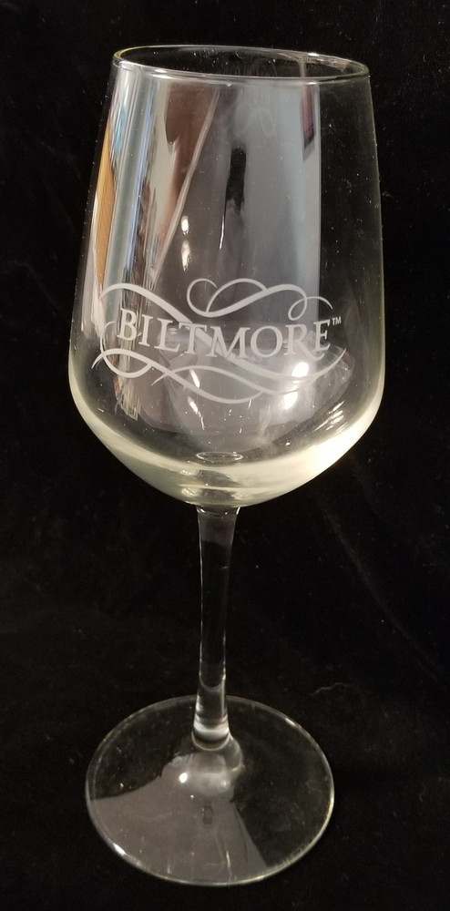 Biltmore – Wine Glass – 8-3/4&Prime; Tall – White Graphics – Lovely Design – Excellent