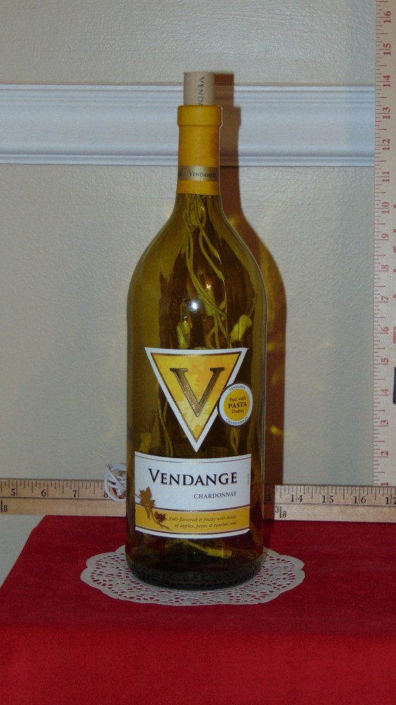 Vendange Chardonnay Bottle Lamp
