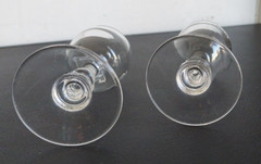 SEBASTIANI VINEYARDS SOUVENIR WINE GLASS SET. ANNULAR MEDIAL KNOP STEM