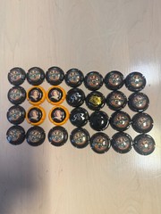 Lot of 28 Plate Muselet de Champagne Veuve Clicquot, Moet & Chandon etc