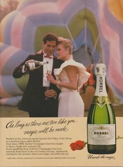 1983 Korbel Champagne – Romantic Elegant Couple Hot Air Balloon – Print Ad Photo