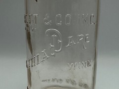 Vintage 12&Prime; Garrett Co. Virginia Dare Wine 4/5 Quart Glass Bottle, Nice