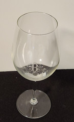 Wine Glass with Lovely Ornate « B » Logo – White Artwork – 8-1/2&Prime; Tall