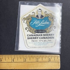 Vintage 1970 Peter London Canadian Sherry UNUSED Paper Label London ONT Q1979