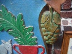 VINTAGE BODENHEIM A/RHEIN GERMANY, LARGE HEAVILY CARVED WOOD CITY SEAL SIGN.