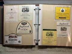 A LOT OF OVER 200 VINTAGE WINE AND LIQUOR BOTTLE LABELS