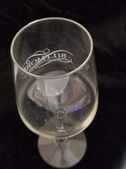 Biltmore – Wine Glass – 8-3/4&Prime; Tall – White Graphics – Lovely Design – Excellent