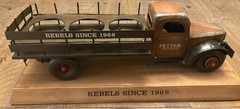 Rare – Fetzer Vineyards Wine Advertising Store Bar Display Truck – Bottle Rack