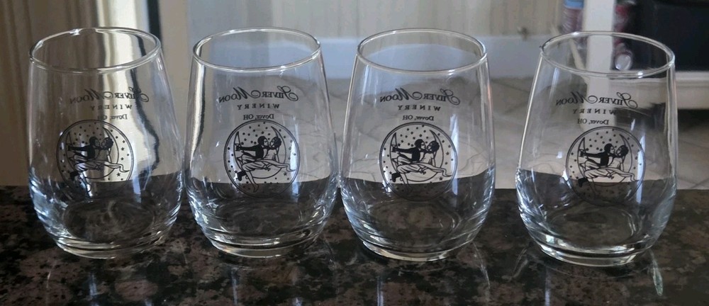 SILVER MOON WINERY DOVER OHIO TASTING WINE DRINK GLASS Set Lot 4 MANCAVE BAR