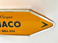 VEUVE Clicquot Champagne MONACO Arrow Tin LIMITED EDITION Gift Box Orange Decor