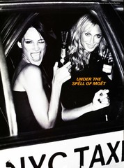 MOET & CHANDON CHAMPAGNE AD #7 RARE 2002 OUT OF PRINT YASMIN LE BON 6 PAGES AD