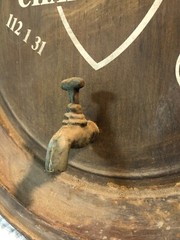VTG WINE BARREL TOP SPIGOT METAL SIGN VIN CHARDONNAY BAR DECOR WALL HANGING 16 « 