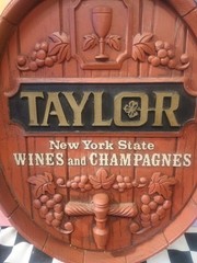 TAYLOR New York State Wines and Champagne 3D Barrel Bar Sign Hanging Vintage