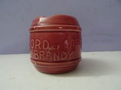 CARMEL MIZRAHI WINE lord of carmel brandy vtg advertising ashtray ceramic israel