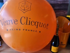 10 Veuve Clicquot Balloons – 5 Pink and 5 Orange XL Size