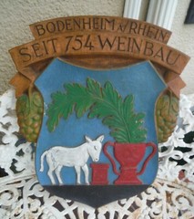 VINTAGE BODENHEIM A/RHEIN GERMANY, LARGE HEAVILY CARVED WOOD CITY SEAL SIGN.