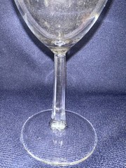 Kendall Jackson – Santa Rosa, California – Wine Glass – Gold Design w Flaw