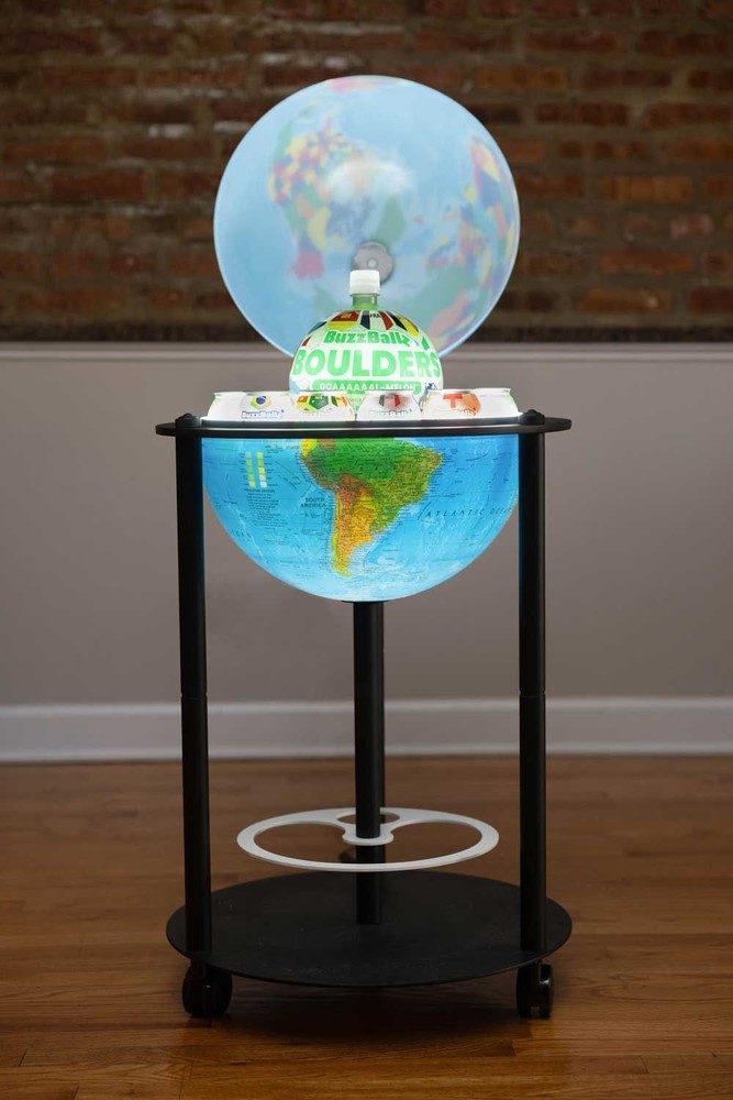 Buzz Ballz Globe Cart Limited Edition Sold Out 1/42 World Cup Soccer PLEASE READ