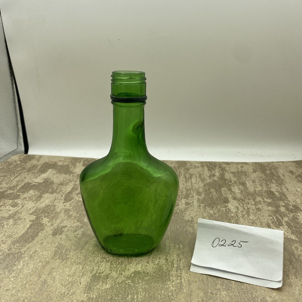 American Airlines Inglenook Napa Valley Petite Wine Bottle Green Rare Decor 6&Prime;