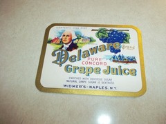 Vintage 1940&rsquo;s DELAWARE GRAPE JUICE LABEL Widmer Naples New York NY WASHINGTON