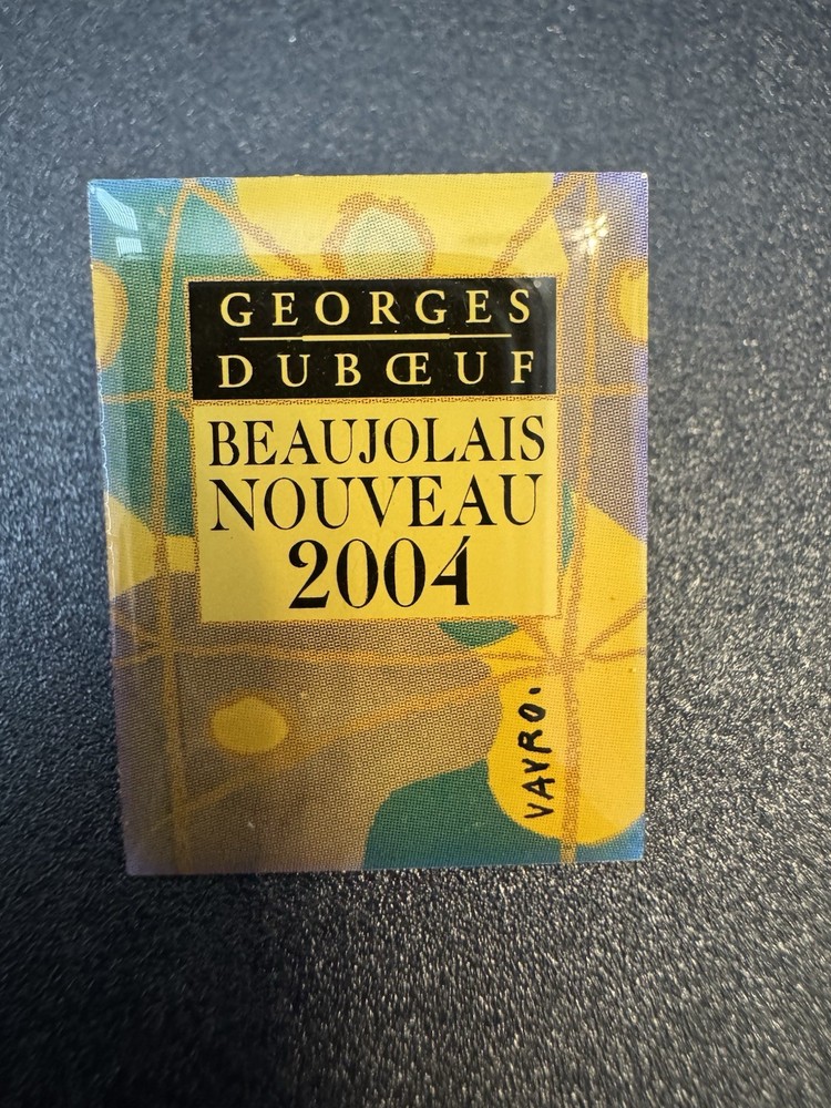 Vintage Georges Duboeuf Beaujolais Nouveau 2004 Wine Travel Lapel Pin M1