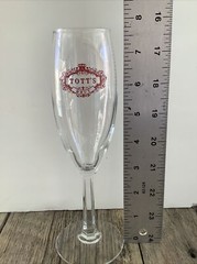 Tott&rsquo;s Brut Champagne Clear Flute Glass 7.75&Prime; White Embossed Letters