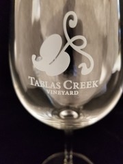 Tablas Creek Vineyard – Paso Robles, CA Wine Glass – White Artwork – 8-1/2&Prime; Tall