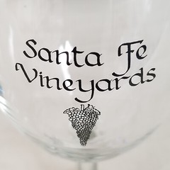 Santa Fe Vineyards – Santa Fe, New Mexico – Wine Glass 7&Prime; Tall – Rare Wine Glass