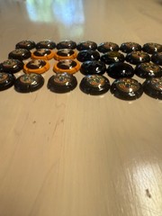 Lot of 28 Plate Muselet de Champagne Veuve Clicquot, Moet & Chandon etc