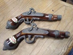 Vtg 2 Pc Porcelain Barsottini Vino Rosso Dueling Pistols Wine Decanter Lot ITALY