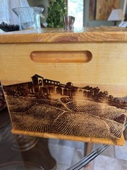 DAOU Wine Varnished Box w Lid. Paso Robles CA 8.5” Tall x 9.25” wide. Pls Read