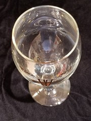 Wilson Creek Winery – Temecula, California – Wine Glass – Gold Artwork 7&Prime; Tall *