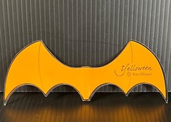 Veuve Clicquot Champagne Yelloween Halloween Small Batwings (1 pc) – New / Rare