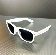 Moet & Chandon Ice Imperial Champagne Wayfare Style Sunglasses – White Frame