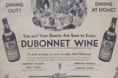 Vintage 1943 DUBONNET / CRESTA BLANCA Wine Bottle LARGE Newspaper Print Ad