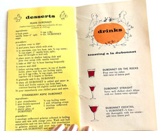 Fantastic Little Vintage Booklet « Dubonnet » Guide to Hosting & Toasting *