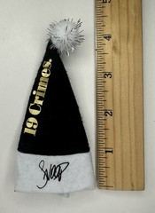 Snoop Dogg 19 Crimes Wine Bottle Topper Holiday Mini Hat Promo Item