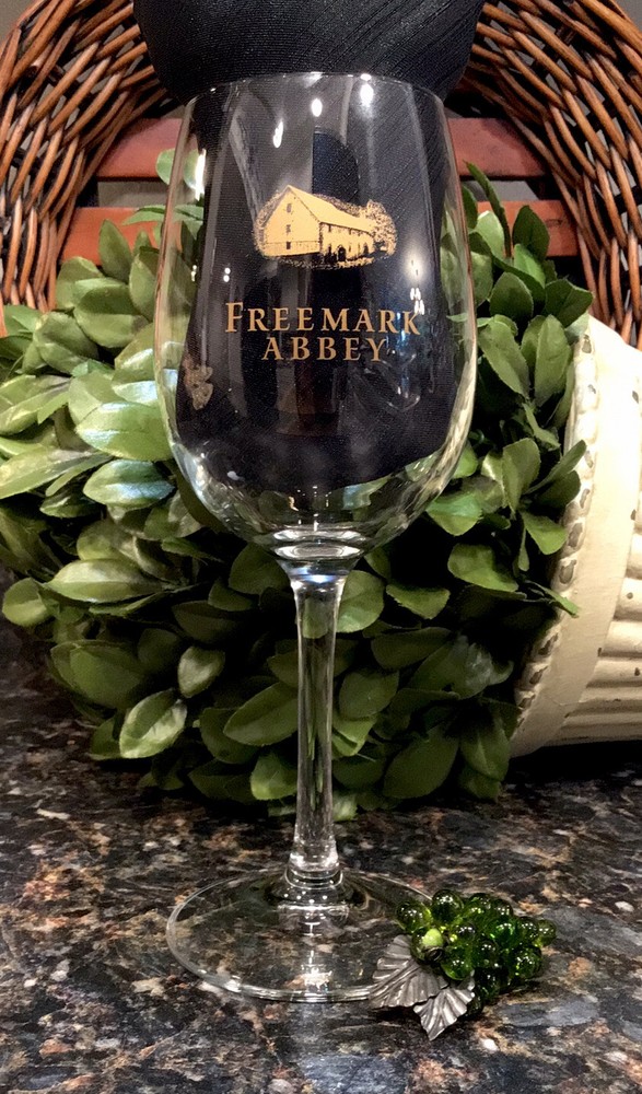 Limited Edition FREEMARK ABBEY Gold Foil Logo Wine Glass NAPA VALLEY ~ PRISTINE!