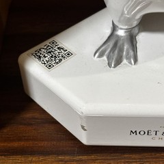 MOET & CHANDON Extra Large Style Penguin Etoile Figure Rare item