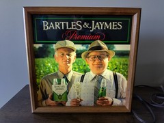 Vintage 1980s Bartles & Jaymes Lighted Bar Sign Frank & Ed Advertising Display