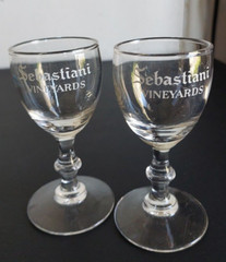 SEBASTIANI VINEYARDS SOUVENIR WINE GLASS SET. ANNULAR MEDIAL KNOP STEM