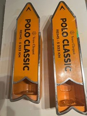 2 VEUVE CLICQUOT POLO CLASSIC ORANGE METAL CONTAINER FINE CONDITION FREE SHIPPIN