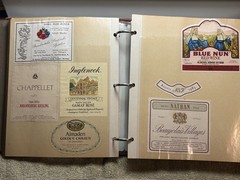 A LOT OF OVER 200 VINTAGE WINE AND LIQUOR BOTTLE LABELS
