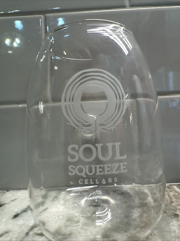 Soul Squeeze Cellars Logo Double Notch Stemless Crystal Wine Glass, 16 oz PO-LN