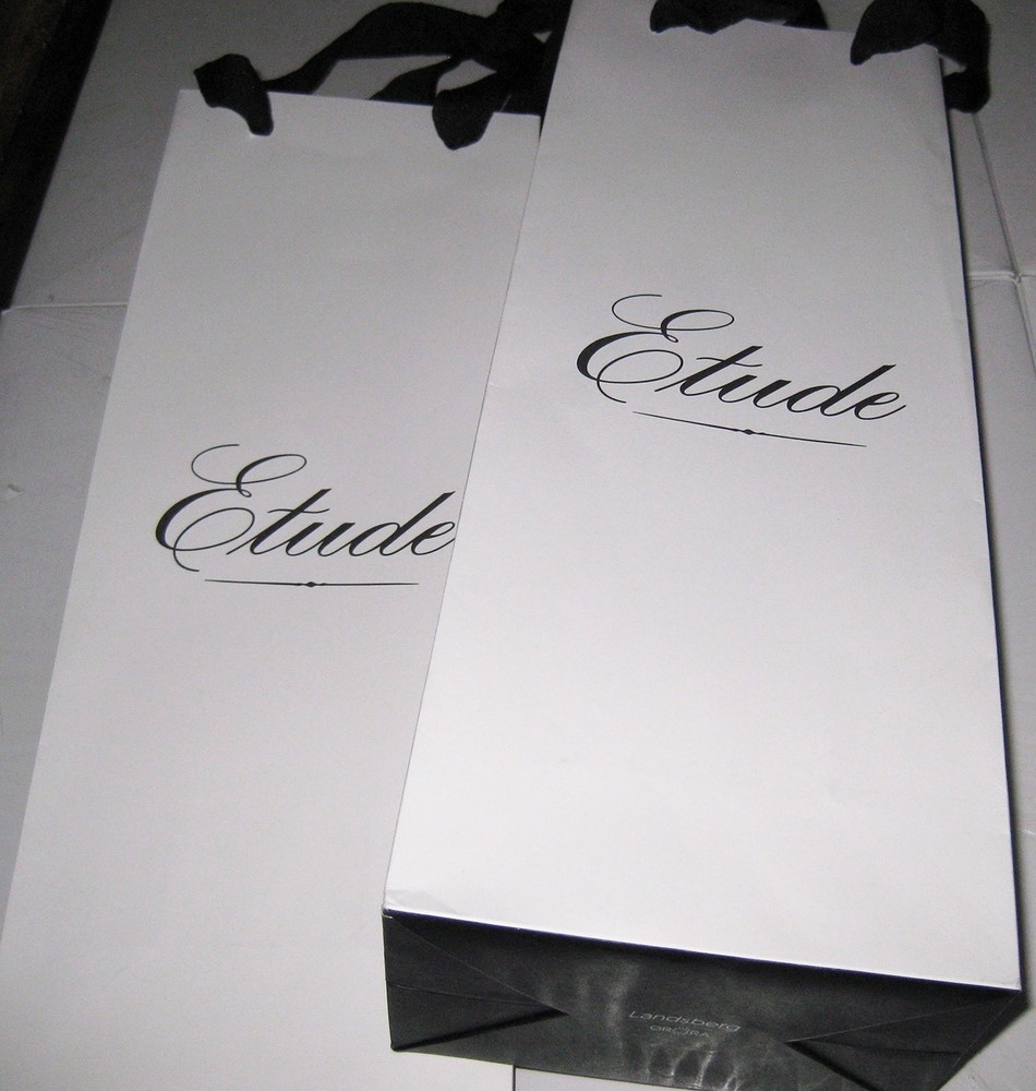 Two – Etude Wines, Carneros Region – One Bottle Bags with black ribbon handles