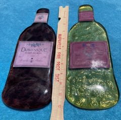 2 Flat Acrylic Wine Bottles Wall Decor Vtg 2003 Leandra Ginevra 12” Tall