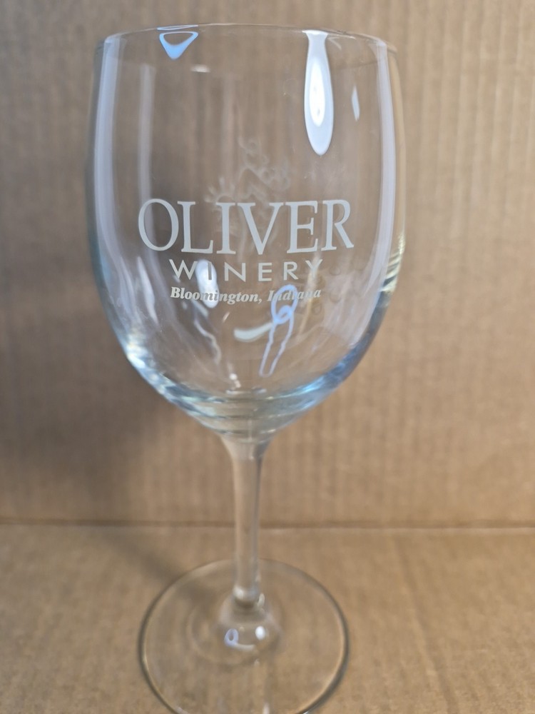 Oliver Winery Clear Wine Glass Bloomington Indiana 7&Prime;×2.5&Prime;×2 Bar Barware Homebar