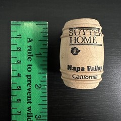 Sutter Home Winery Wood Cork Refrigerator Fridge Magnet Napa Valley California