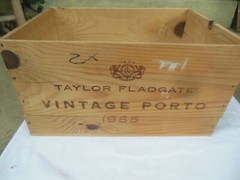 Taylor Fladgate Vintage Porto 1985 Wood Port wine crate Box