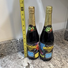 (2) 2000 International Bazaar Sparkling White Grape Juice Cocktail (N7)